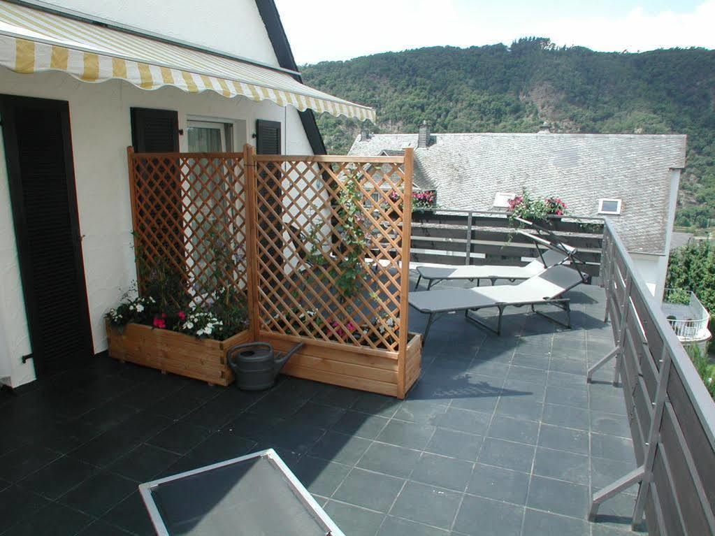 Haus Uebernachtenswert Cochem Mosel Экстерьер фото